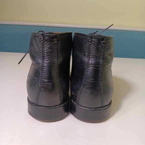 Frye Boots Mens 9.5 Black Phillip Chukka Leather Lace Up Ankle 87533 - Picture 7 of 14